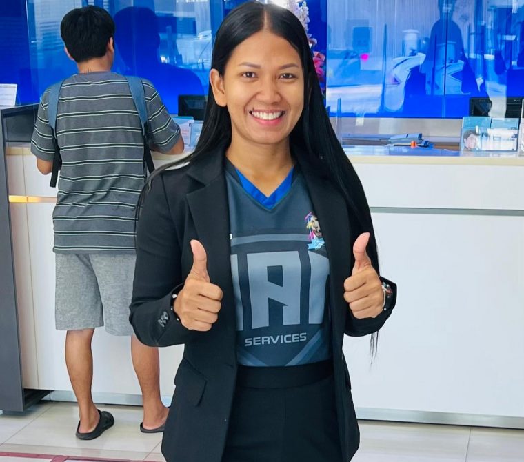 Visa agency Pattaya Thailand in bank opening new account for foreigner